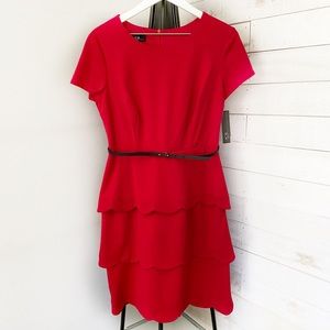NWT AGB Women’s Scalloped Day Scuba Creped Knee Length Red Dress Size 10